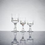 635762 Set of glass